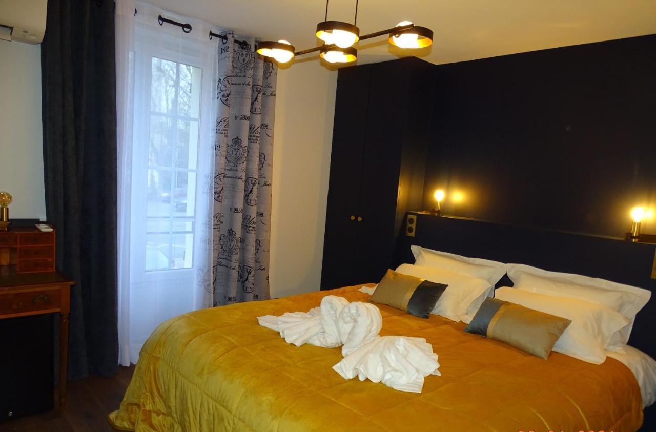 Auberge De La Garenne Saint-Remy-l'Honore Esterno foto